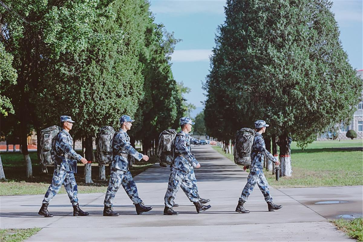 真男2现数码读音考验 杨幂展现超强记忆力