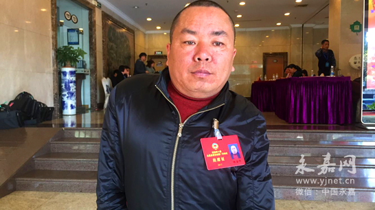 委员名片:郑金平,沙头镇九丈村人