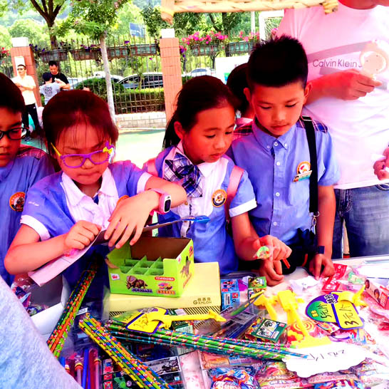永外实小、少艺校开展迎六一献爱心 共成长义
